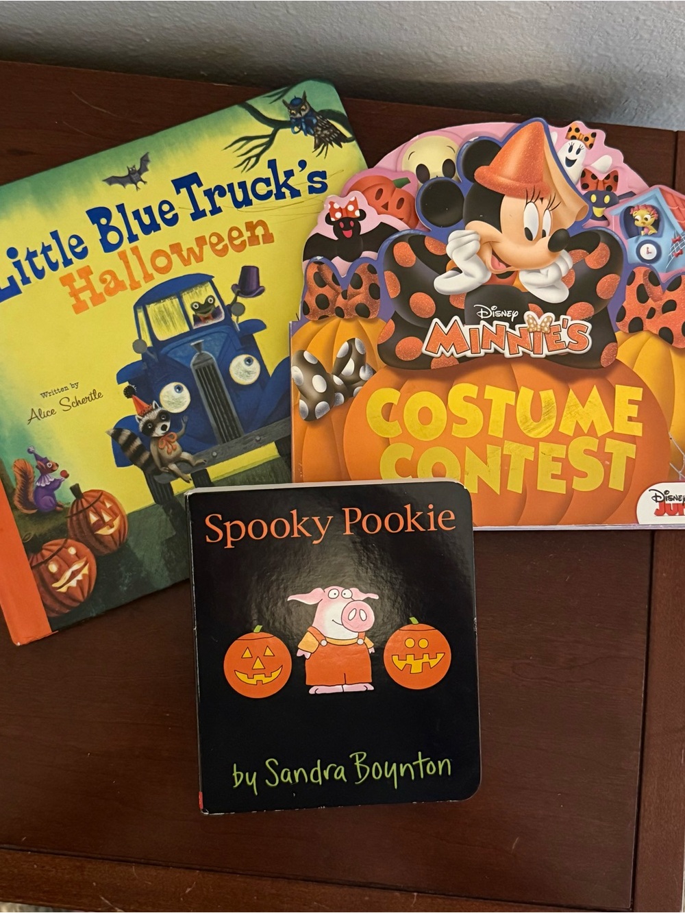 3 children’s Halloween books